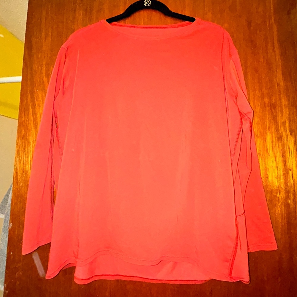 Long sleeve Lululemon shirt